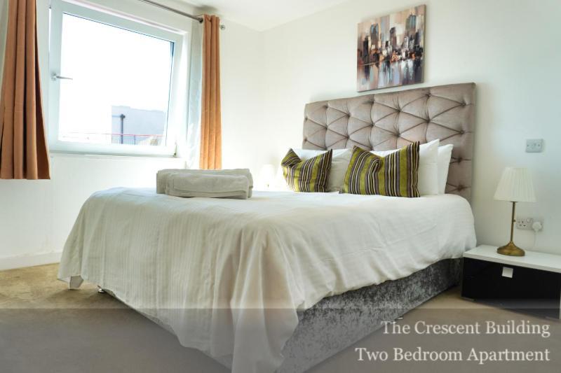 Gunwharf Quays Apartments Portsmouth Bagian luar foto