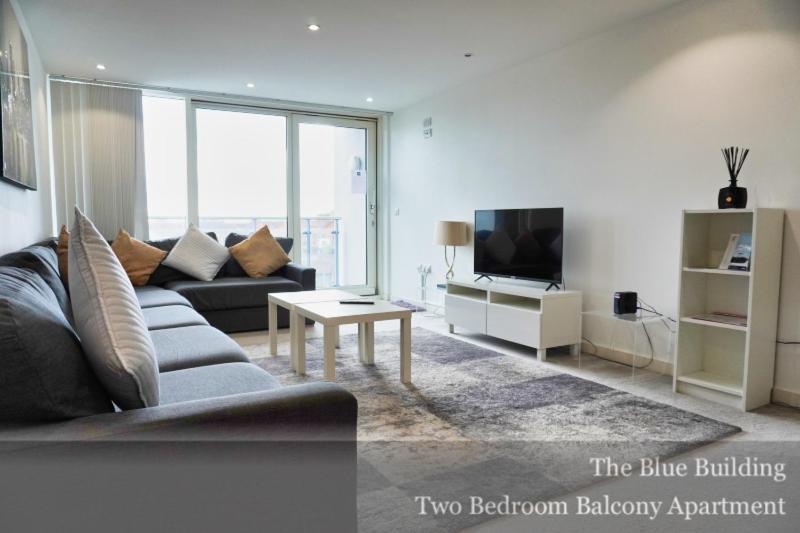 Gunwharf Quays Apartments Portsmouth Bagian luar foto