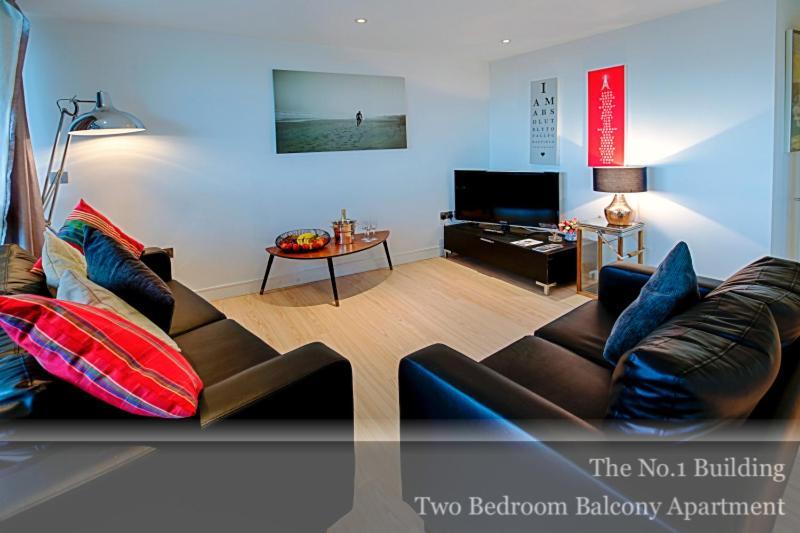 Gunwharf Quays Apartments Portsmouth Bagian luar foto