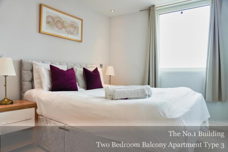 Gunwharf Quays Apartments Portsmouth Bagian luar foto