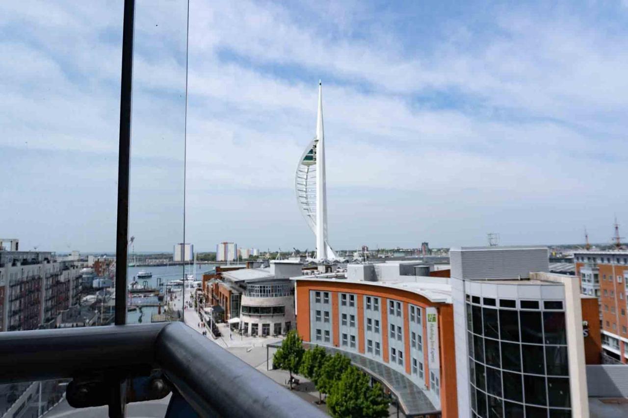 Gunwharf Quays Apartments Portsmouth Bagian luar foto